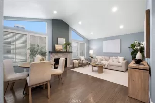 Photo #4: OC24215490 Listing 