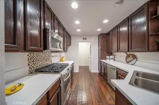 Photo #4: OC24215697 Listing