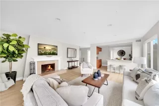 Photo #4: OC24215714 Listing 