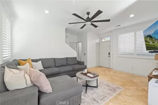 Photo #3: OC24217052 Listing