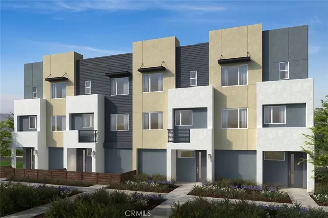 MLS: OC24217086 Condo For Sale