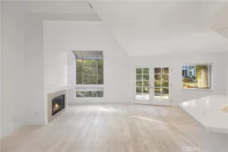 Photo #3: OC24217157 Listing 