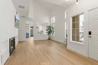 Photo #2: OC24217179 Listing