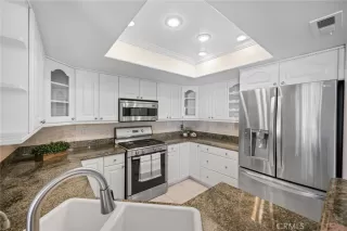 Photo #3: OC24217277 Listing 