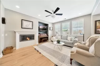 Photo #4: OC24217353 Listing 