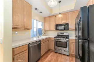 Photo #4: OC24217476 Listing