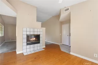 Photo #3: OC24217915 Listing