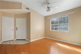 Photo #4: OC24217915 Listing