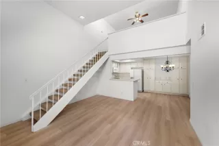 Photo #5: OC24217933 Listing 