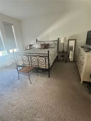 Photo #5: OC24218140 Listing 