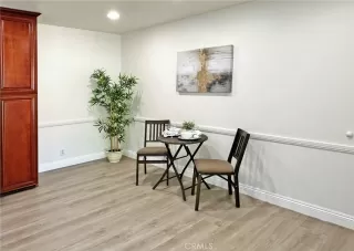 Photo #4: OC24218358 Listing