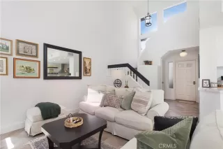 Photo #4: OC24218464 Listing 