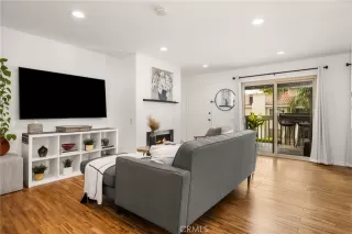 Photo #5: OC24218691 Listing