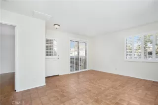 Photo #4: OC24218711 Listing