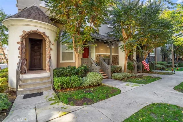 MLS: OC24218765 Condo For Sale