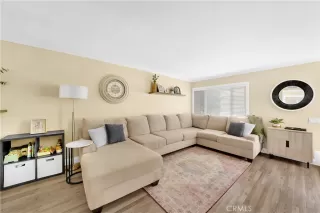 Photo #4: OC24218772 Listing 