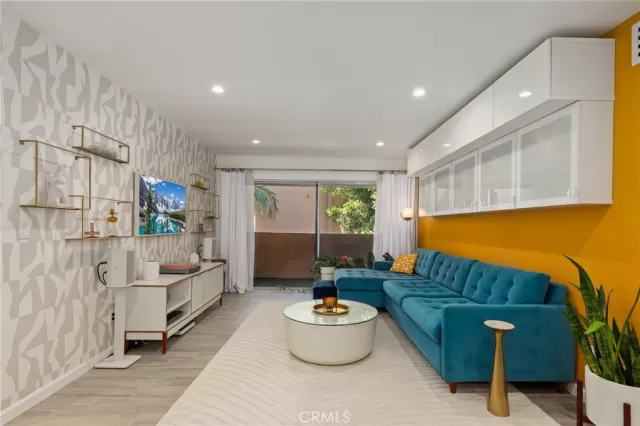 MLS: OC24218788 Condo For Sale