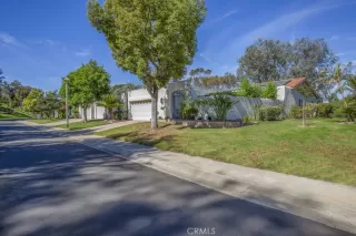 Photo #4: OC24219088 Listing