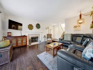 Photo #2: OC24219349 Listing 