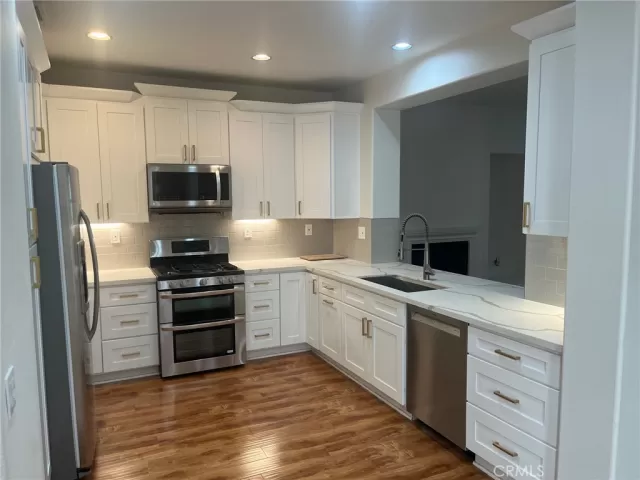 MLS: OC24219365 Condo For Sale