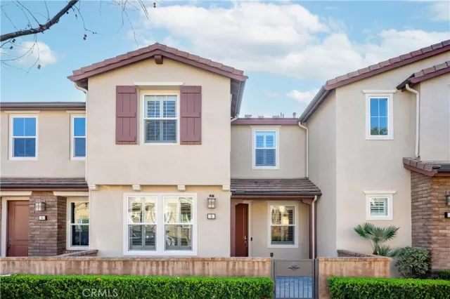 MLS: OC24219409 Condo For Sale