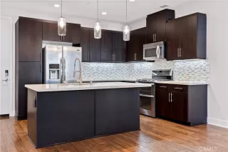 Photo #3: OC24219409 Listing