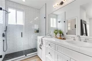 Photo #4: OC24219476 Listing 