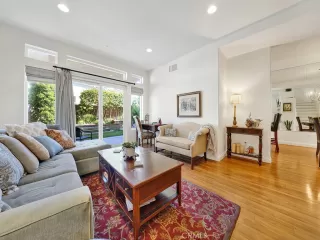 Photo #5: OC24219629 Listing 