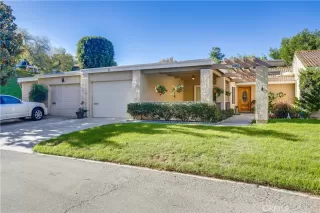 Photo #1: OC24219700 Listing