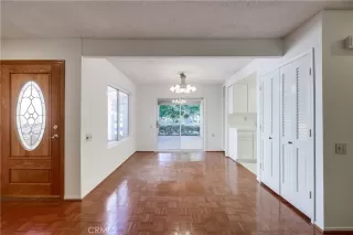 Photo #4: OC24219700 Listing