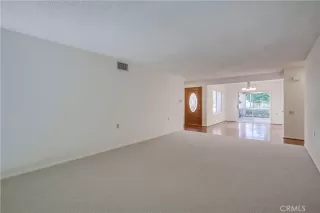 Photo #5: OC24219700 Listing