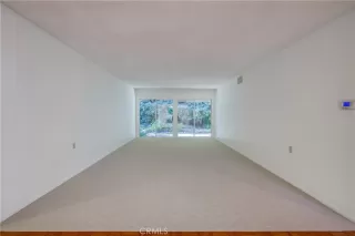 Photo #6: OC24219700 Listing