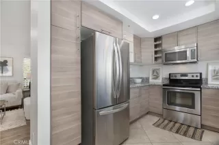 Photo #5: OC24219837 Listing 