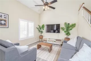 Photo #4: OC24219848 Listing 