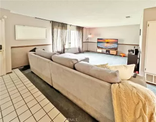 Photo #4: OC24219851 Listing 