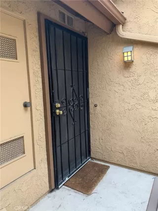 Photo #2: OC24220360 Listing 