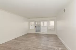 Photo #5: OC24220791 Listing 