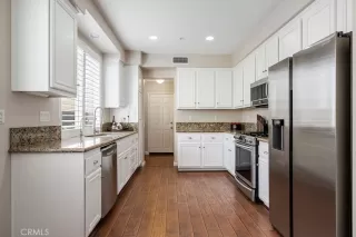 Photo #6: OC24220939 Listing 