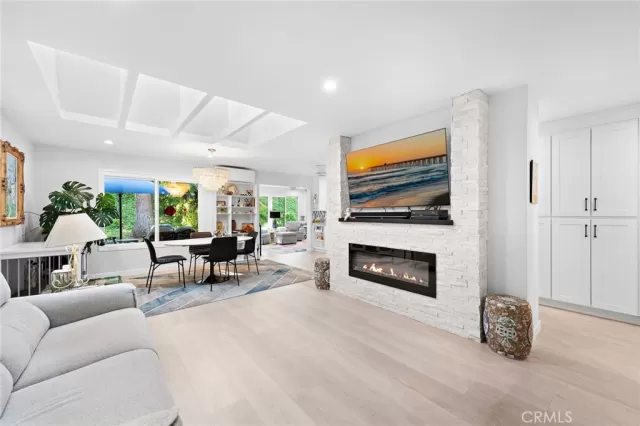 MLS: OC24221023 Condo For Sale