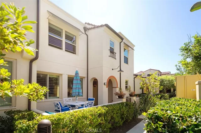 MLS: OC24221024 Condo For Sale