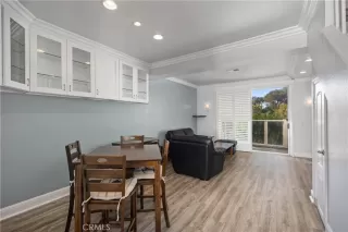 Photo #3: OC24221506 Listing 