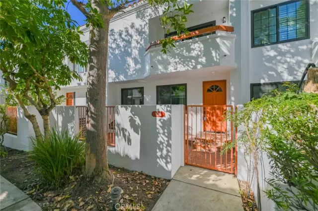 MLS: OC24221670 Condo For Sale