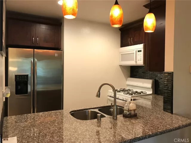 MLS: OC24221794 Condo For Sale