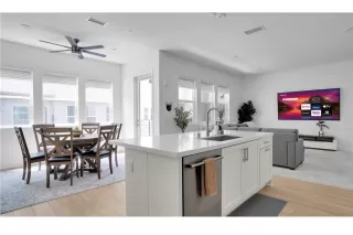 Photo #1: OC24222600 Listing 