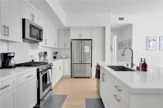 Photo #2: OC24222600 Listing 