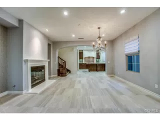 Photo #5: OC24223105 Listing