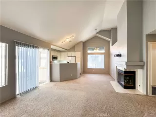 Photo #3: OC24223132 Listing