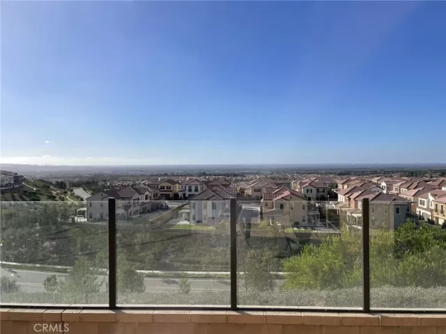 MLS: OC24223359 Condo For Sale