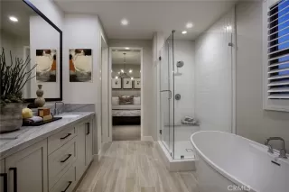 Photo #4: OC24223359 Listing