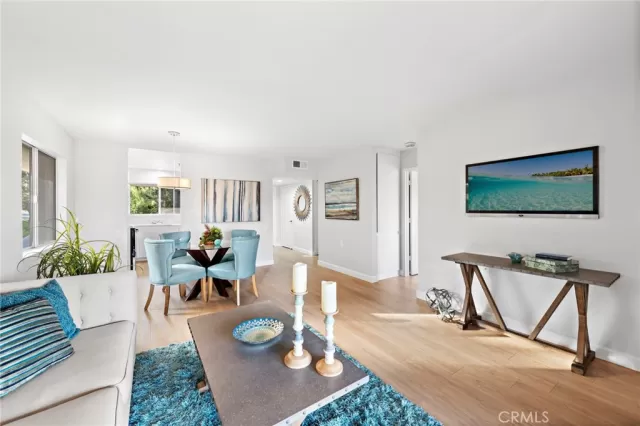 MLS: OC24223390 Condo For Sale